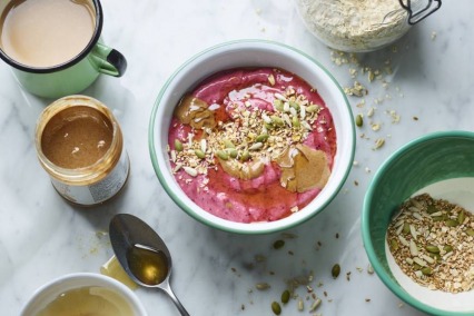 Avo And Berry Breakfast Pot